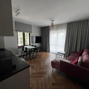 Podgrzewany Basen, Sauna, Nowy Revist Szklarska B7 Apartament